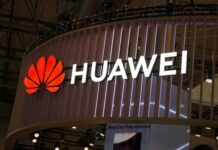 Huawei in early talks with US firms to license 5G platform