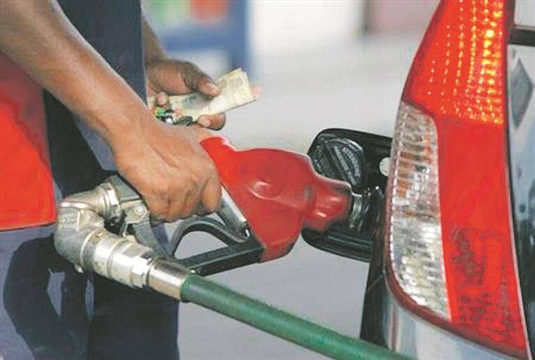 Petrol price increases by Re1 per litre