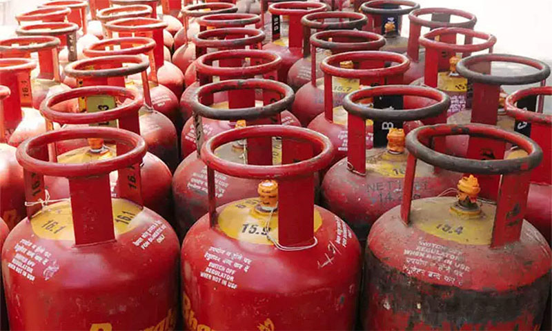 LPG being sold at exorbitant prices amid high demand in Ramadan