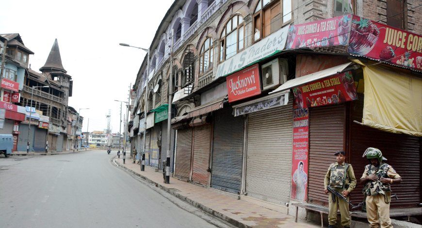Kashmir shutdown caused losses of more than $1bn, trade body says