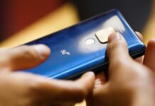 EU countries back tough line on 5G suppliers