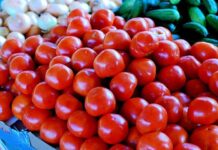 Tomato imports suffer amid protests in Iran