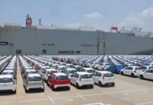 Govt facilitates clearance of over 1,000 imported cars