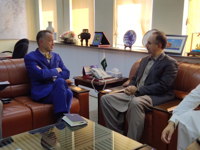 German envoy apprised of opportunities in power, petroleum sectors