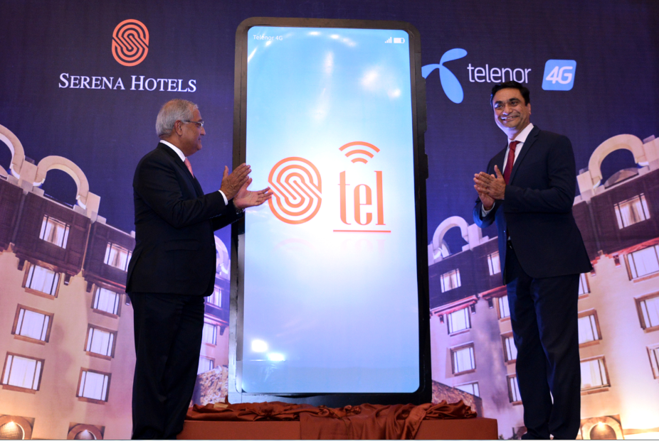 Local hotel offers guests complimentary smartphones with free services
