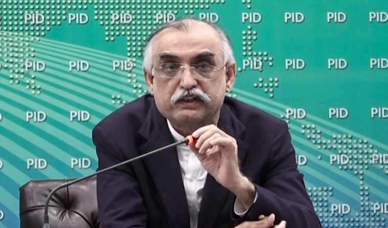 FBR chief says has 'no differences with Hafeez Shaikh'