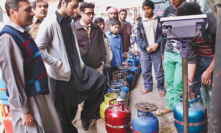 LPG price slashed by Rs111 per 11.8kg cylinder