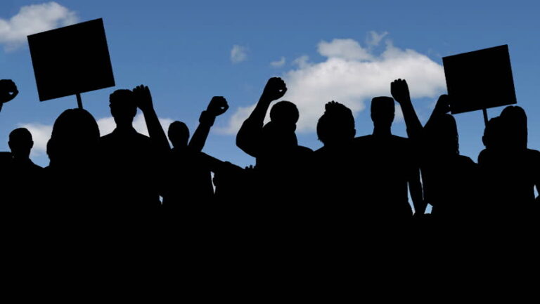 Knitwear industry mulls nationwide protests over ‘unjust’ power tariff