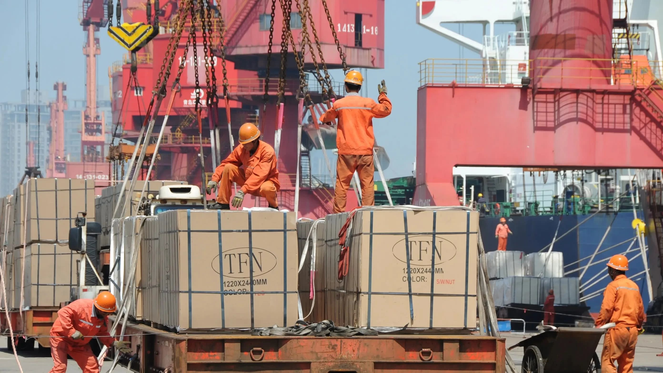 China's exports tumble, imports slow as coronavirus batters trade and business