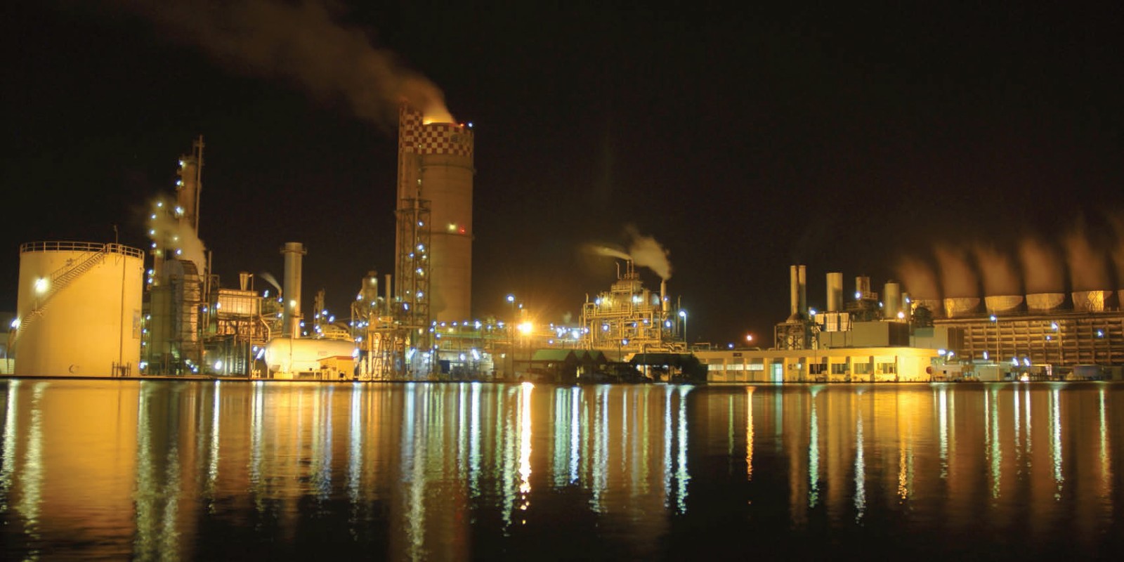 FFC announces further cut in urea price