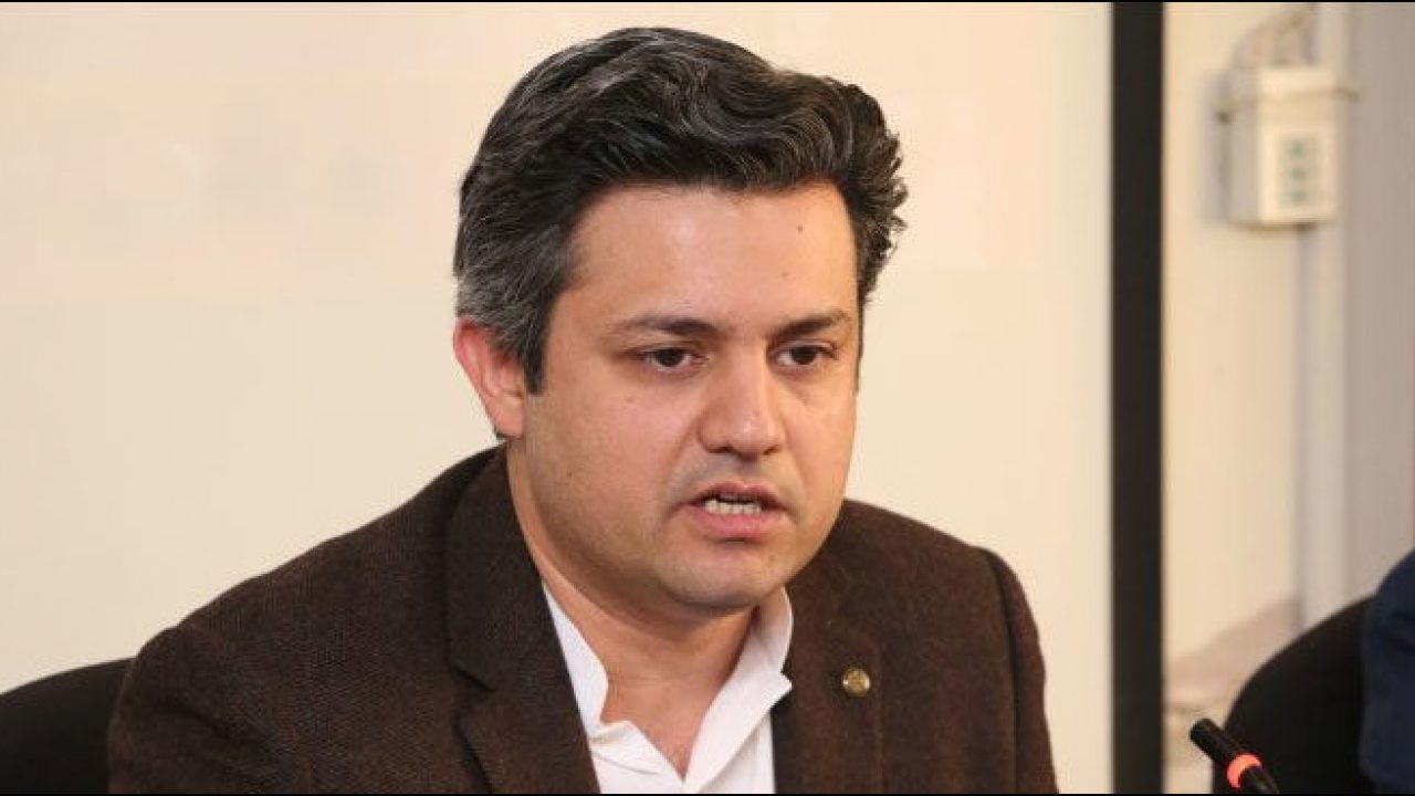 Provinces agree to reopen construction sector, says minister