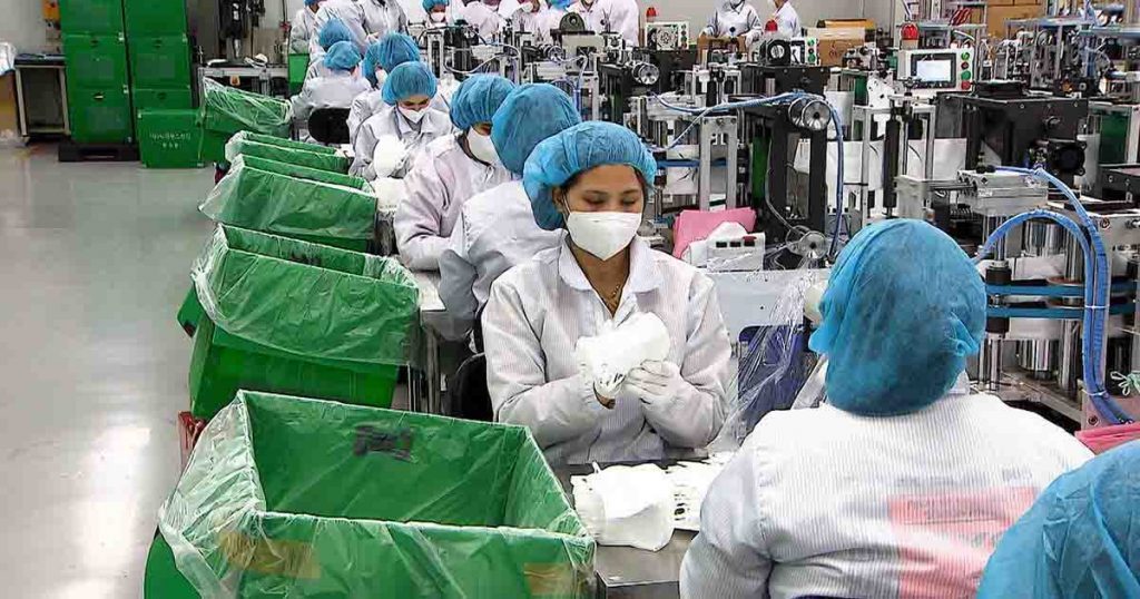 Govt allows export of textile masks: Dawood