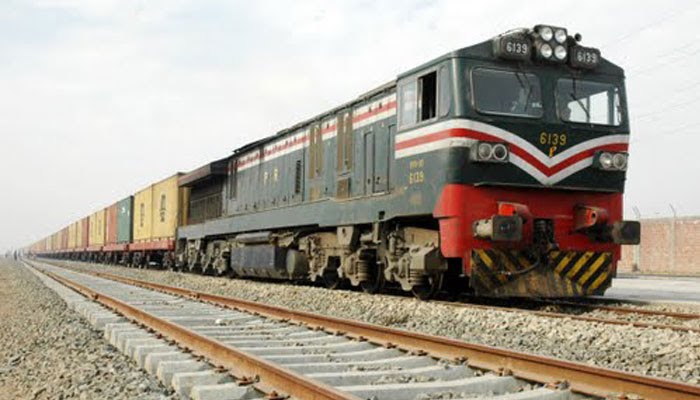 Railways reduces cargo fares for commodities by 10pc
