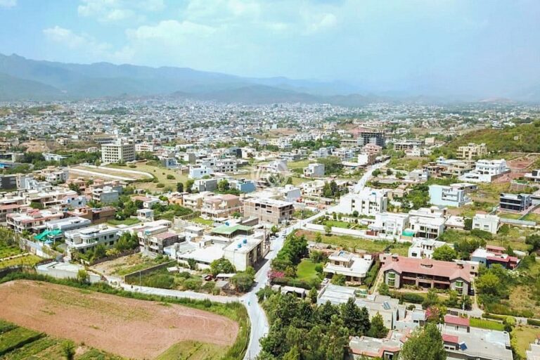 Govt mulls imposing luxury tax on ICT houses