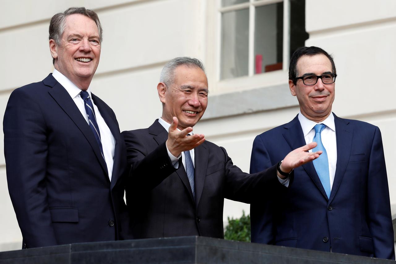 Top US, China trade officials agree to strengthen cooperation