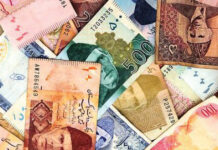 Economic expert urges infusing more money to jump-start economy