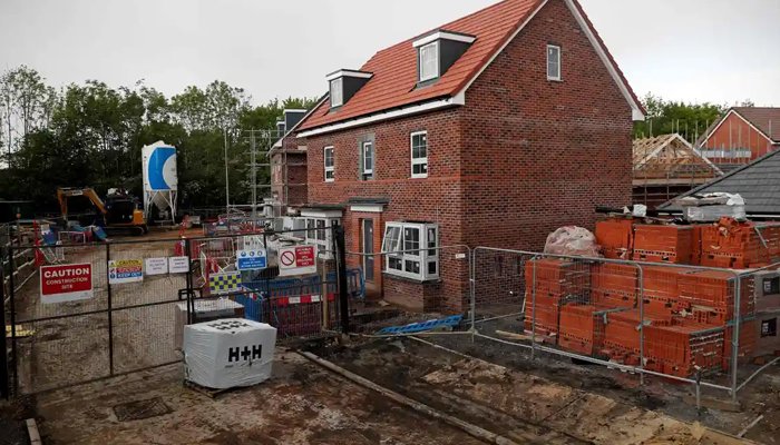 UK's construction sector hits record low in April due to pandemic