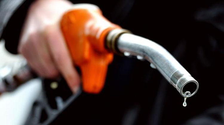 Six OMCs issued show cause notices for not maintaining fuel stocks