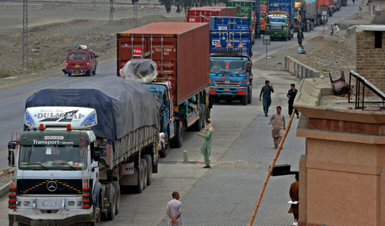 KP traders irked by ‘mismanagement’ at Pak-Afghan border