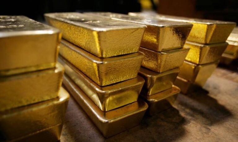 Gold price rises Rs1,000 to Rs105,900 per tola