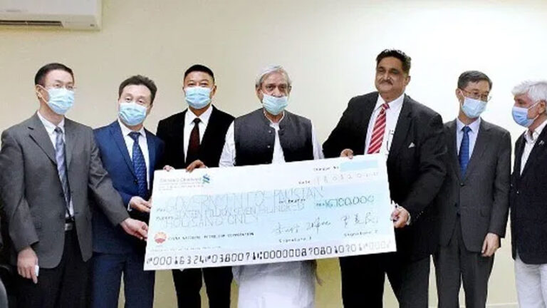 China’s CNPC provides $100,000 to Pakistan for locust control 