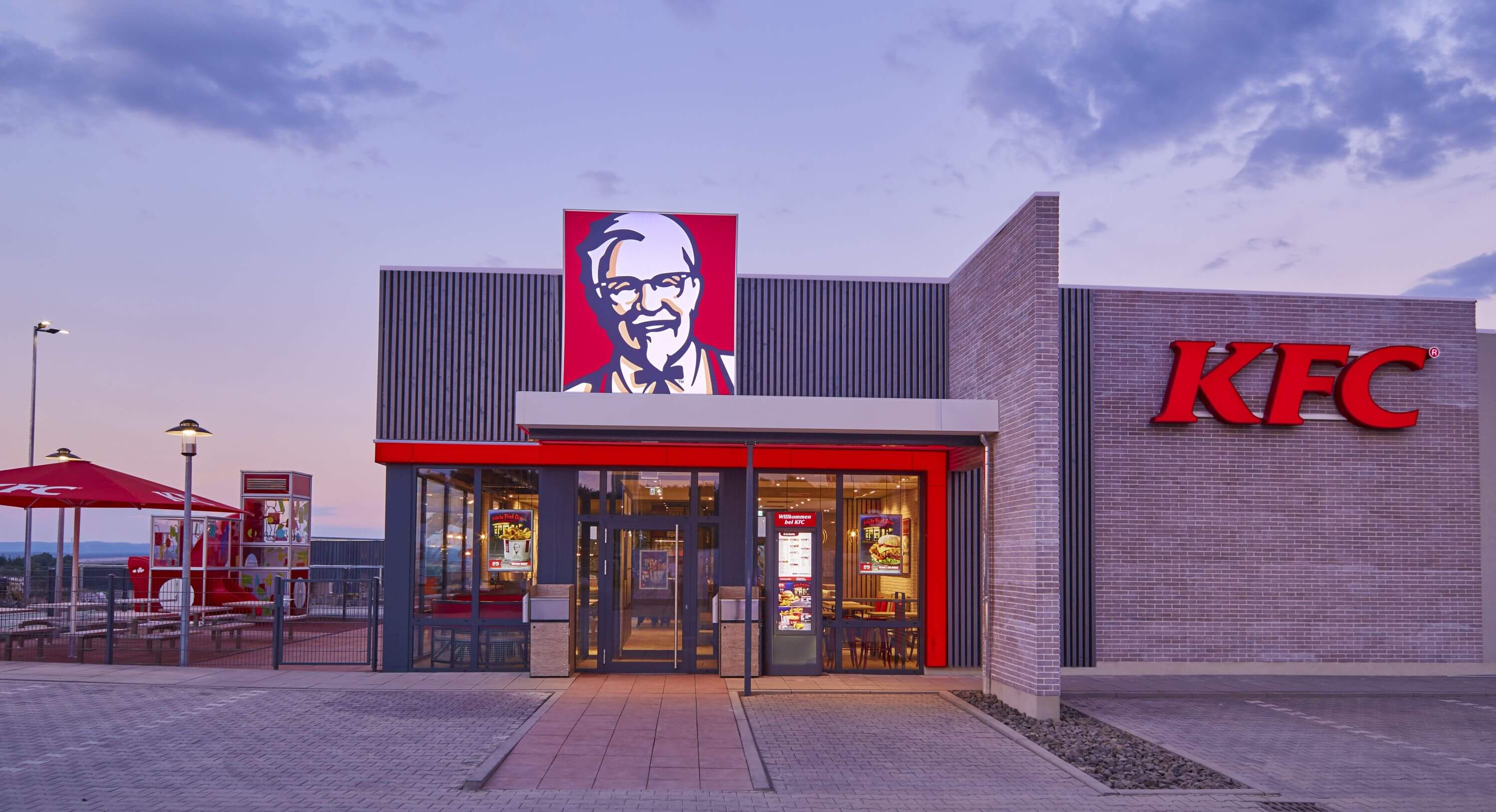 Over 170 booked for attacks on Pakistan KFC outlets in Gaza war protests