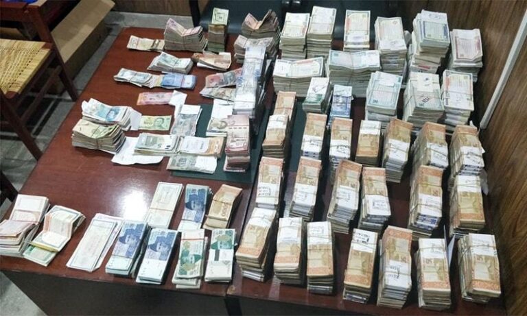 NAB recovers Rs330m from retired excise official’s residence