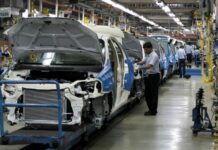 Car manufacturers concerned over ‘hollow claims’ of Fawad Chaudhry