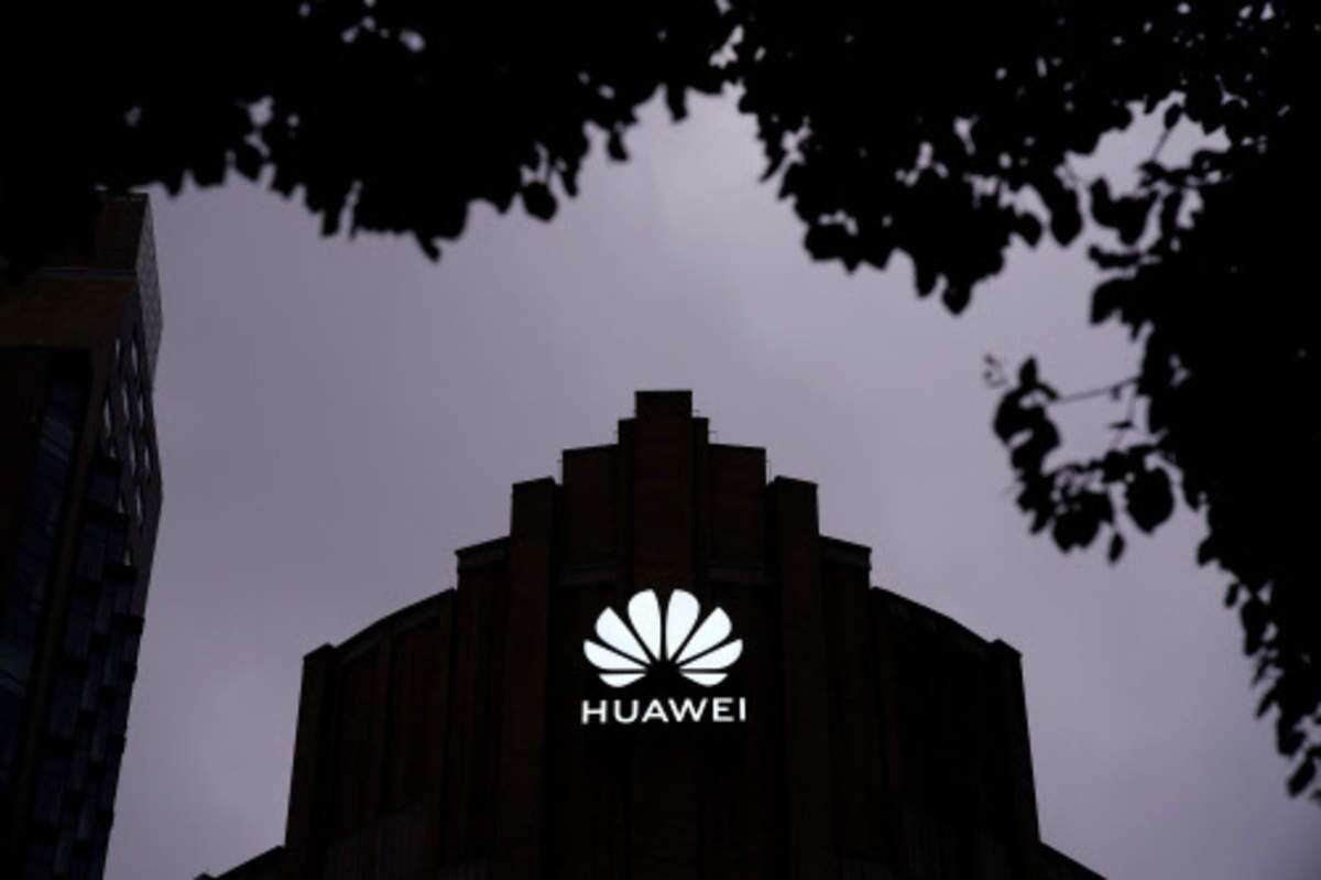 China's Huawei to launch rival to Google Android on smartphones next year
