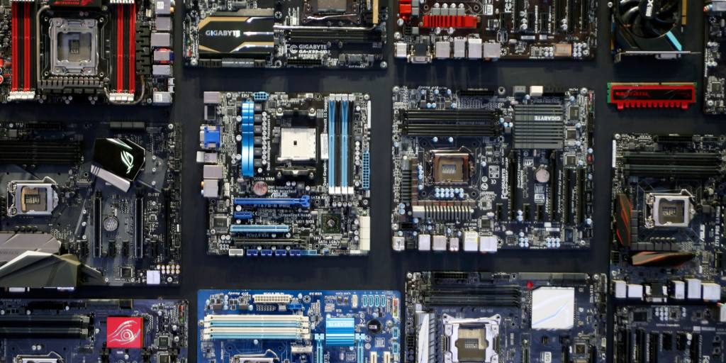 US tightens exports to China's top chipmaker citing risk of military use