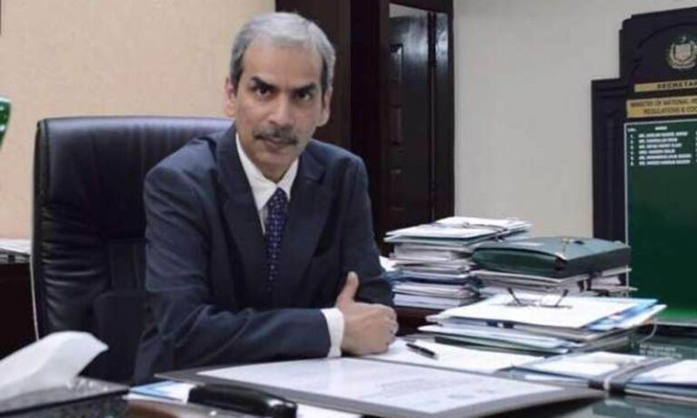 PM Imran picks secretary finance for World Bank post