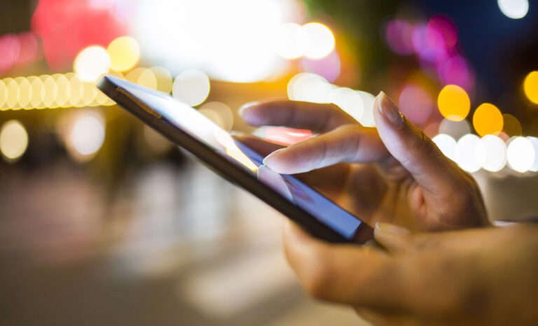 Cellular service providers bag broadband contracts worth Rs5.1bn