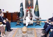 PM reiterates commitment to timely completion of CPEC projects