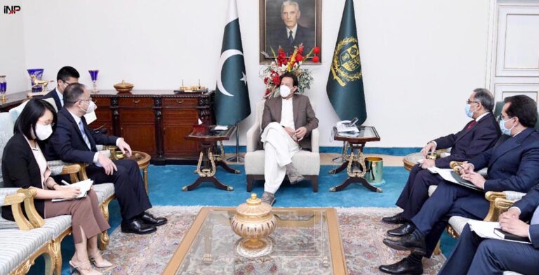 PM reiterates commitment to timely completion of CPEC projects