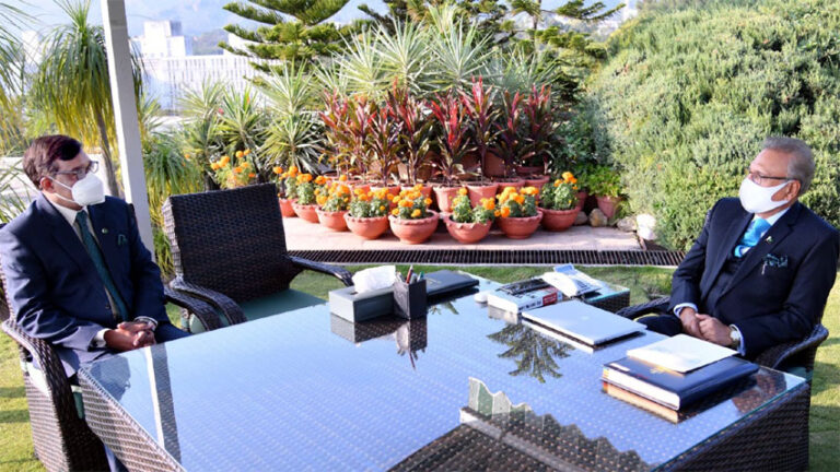 President Alvi for enhanced trade ties with Ukraine