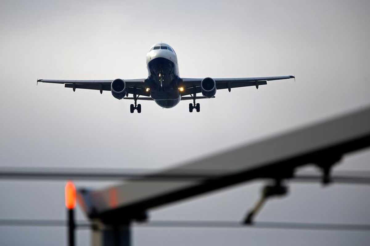 Govt relaxes aviation rules to facilitate Airblue, Serene Air