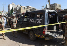 Gunmen kill cop escorting polio workers in KP