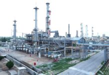 Local oil production dips 6pc in 2QFY21