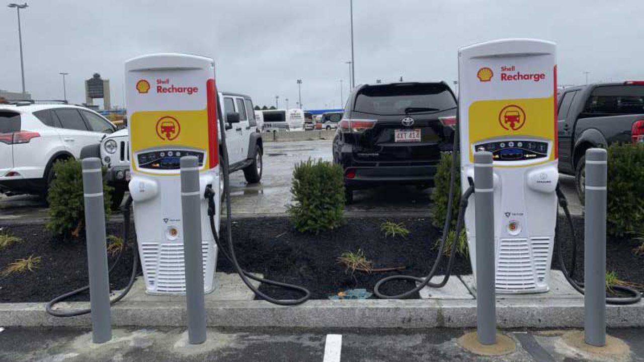 Shell ties up with K-Electric to set up charging points for electric vehicles