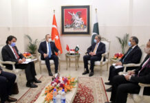 PM calls for robust economic partnership between Pakistan and Turkey