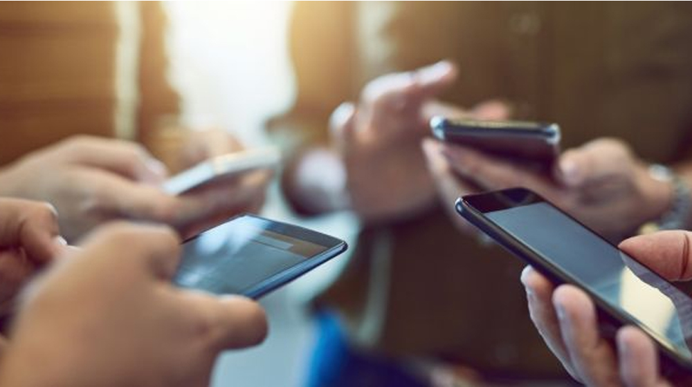 Mobile phone imports surge 52pc to $938m in July-Dec FY21