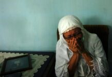 Still hoping: Indonesians await news of relatives on missing plane