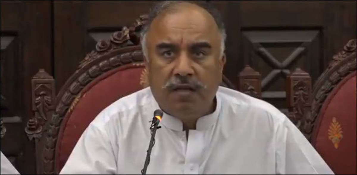 KP governor seeks suggestions from districts on ‘Billion Tree Honey Initiative’