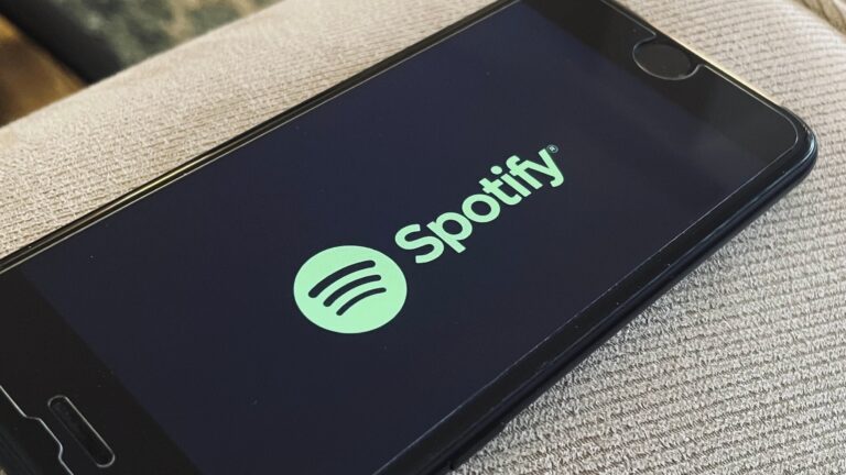 Spotify to launch music streaming services in Pakistan
