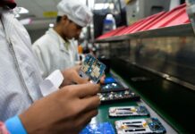 Three mobile phone companies to set up manufacturing plants in Pakistan