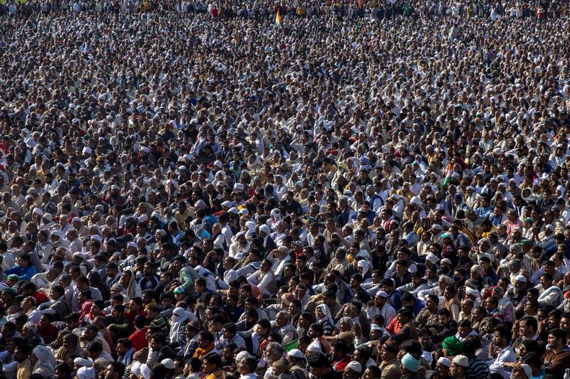 Tractors, trucks block India's roads as farm protests widen