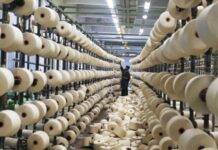 Yarn exports pause as dollar falls