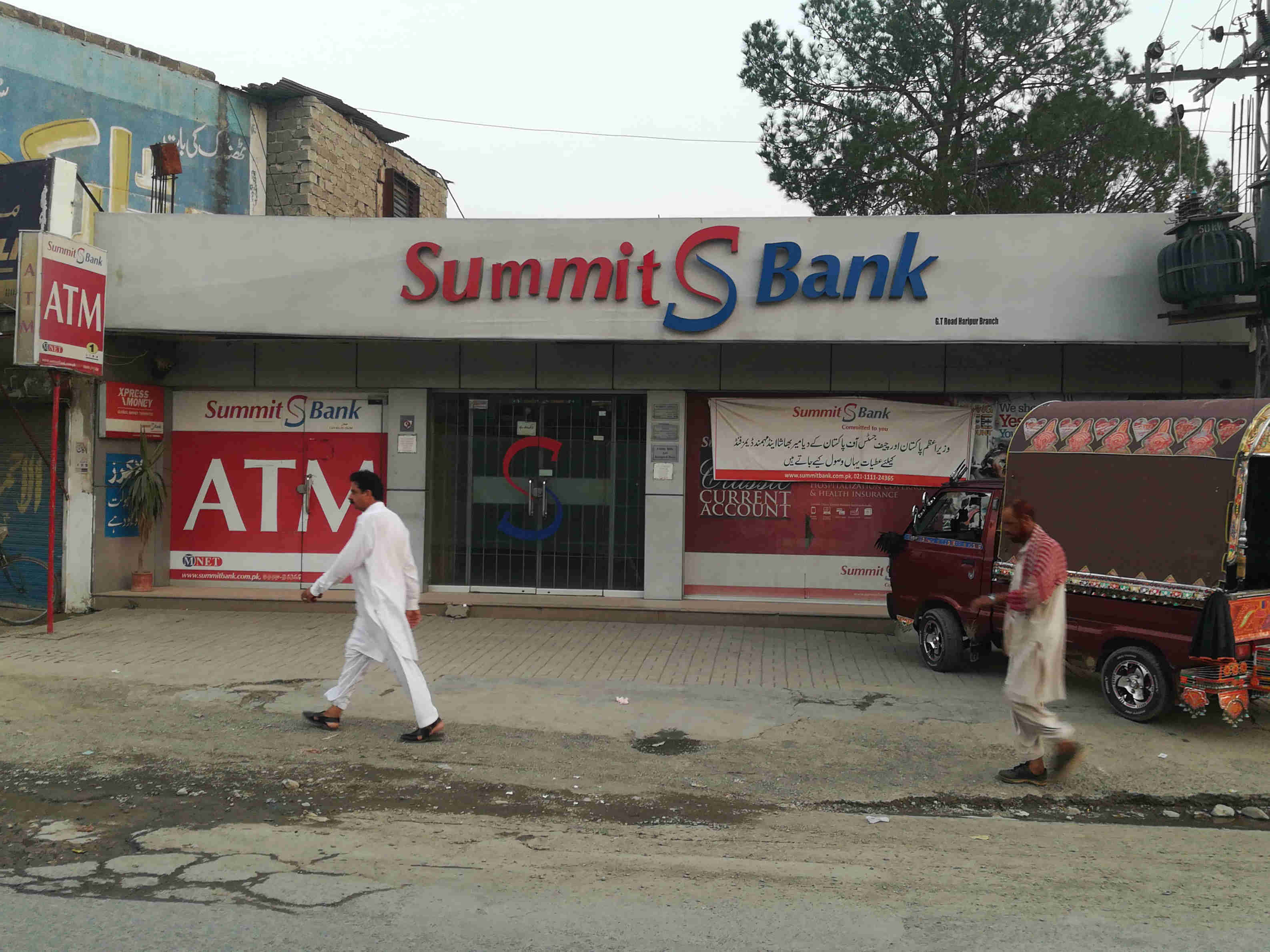 Summit Bank to get a new CEO