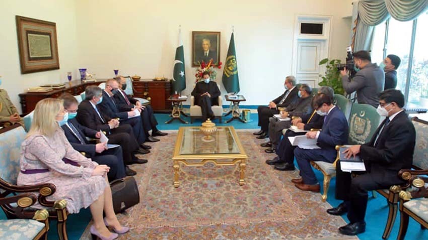 Pakistan committed to early start of North-South gas pipeline project: PM