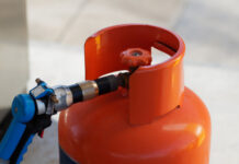 Govt ends gas subsidy scheme for export-oriented sectors, asks them to pay market rates